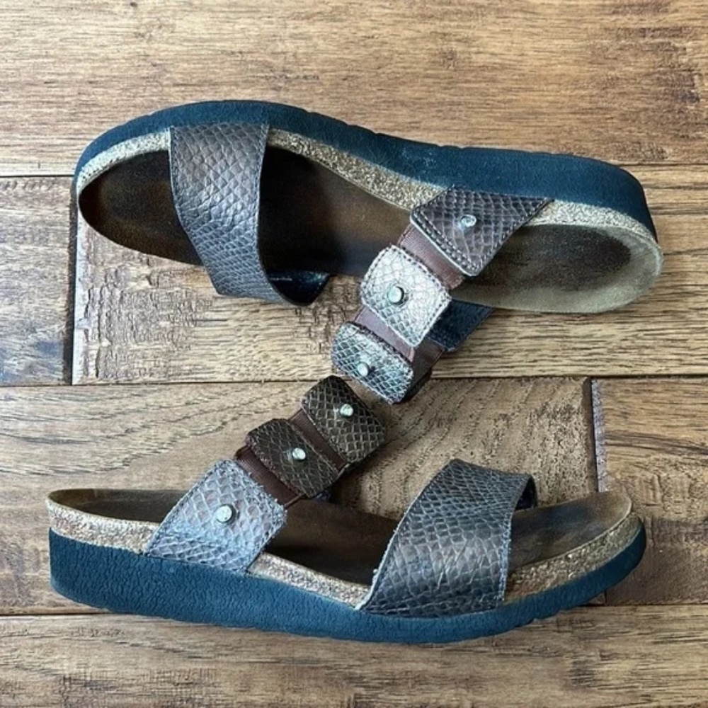 Naot Ashley Sandals Metallic Bronze Leather  Rhinestones Size 38